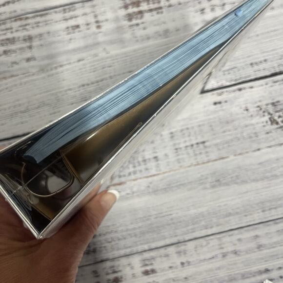 3pc Lot of Walt Disney World & Adventures by Disney Photo Scrap Books 2015 2018 - Picture 15 of 16